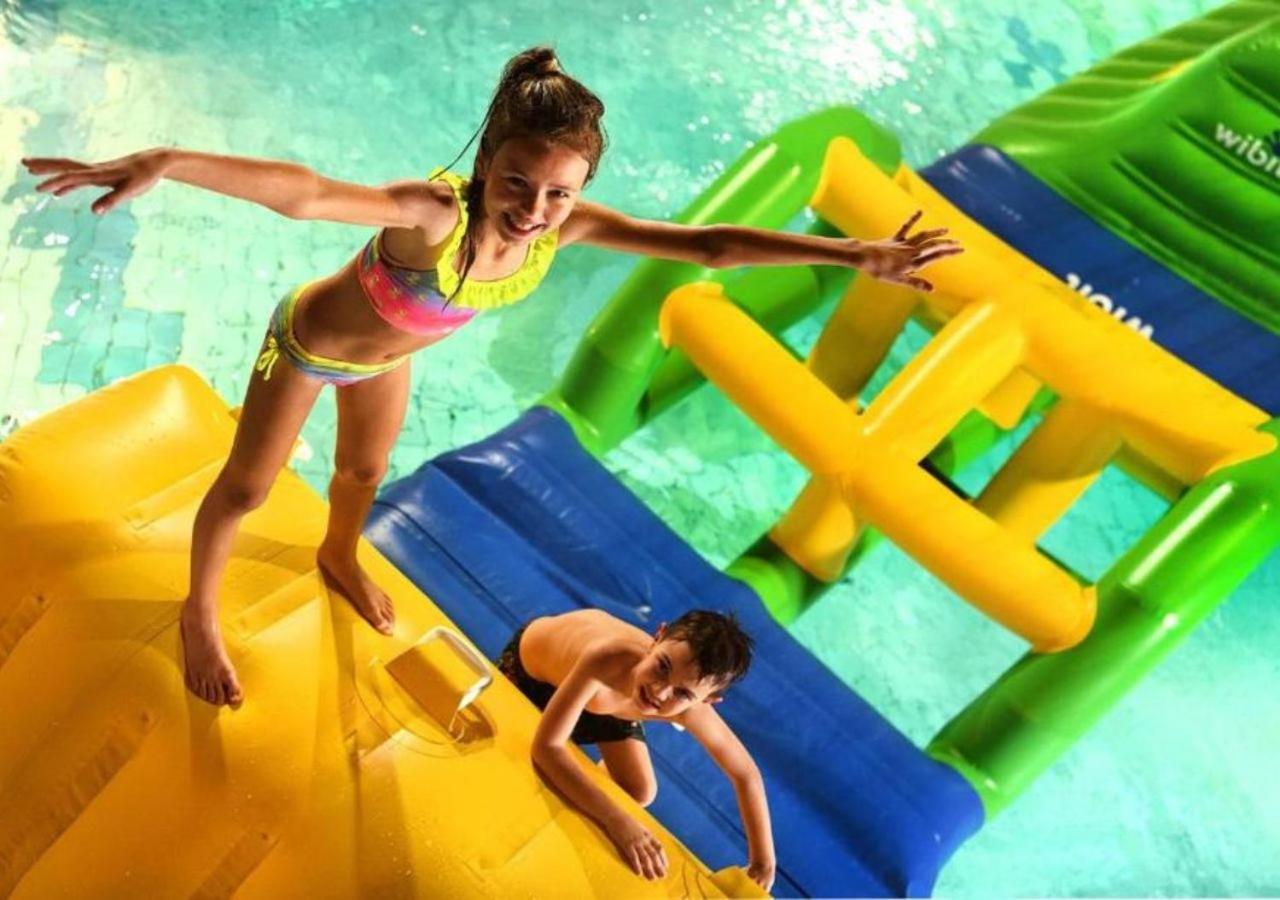 Holiday Village Tatralandia ลิฟตอฟสกีมิคูลาช ภายนอก รูปภาพ