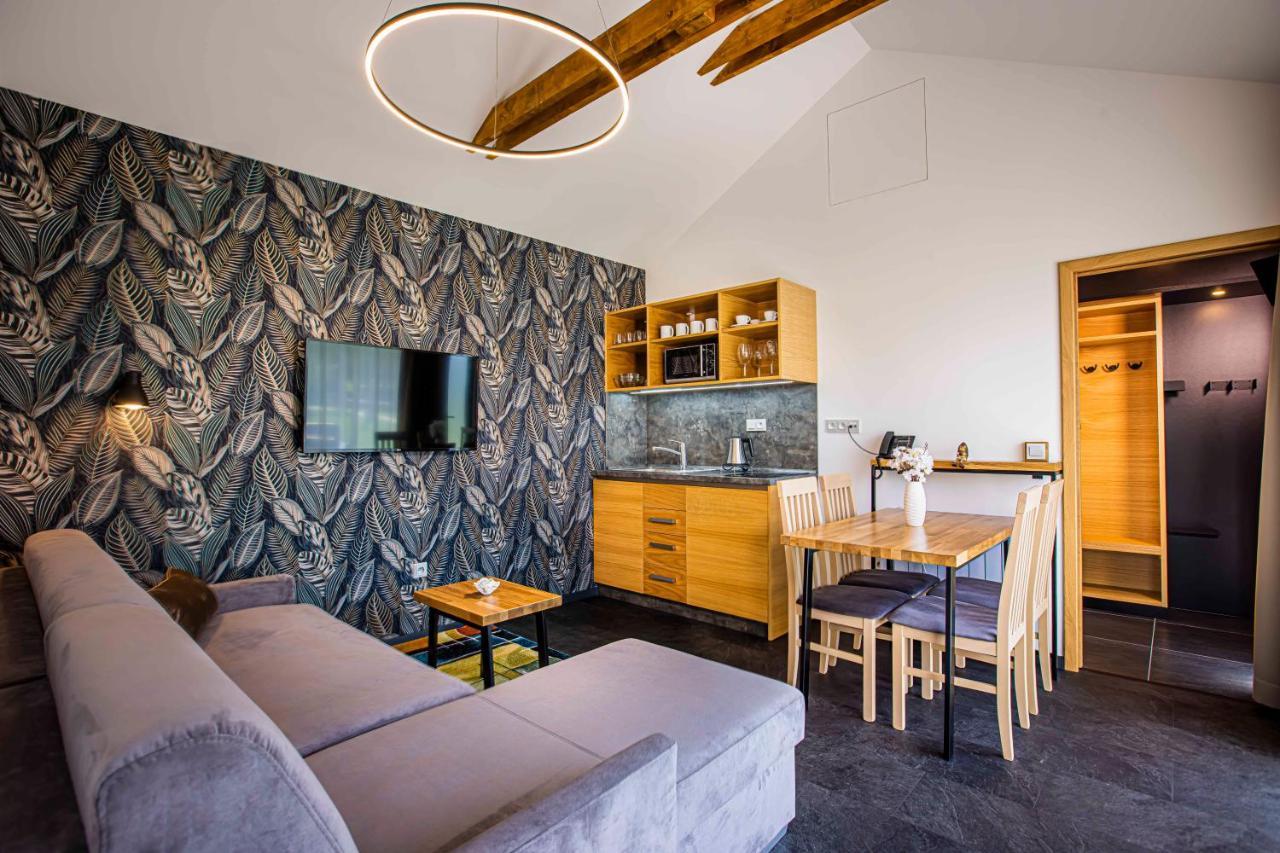 Holiday Village Tatralandia ลิฟตอฟสกีมิคูลาช ภายนอก รูปภาพ