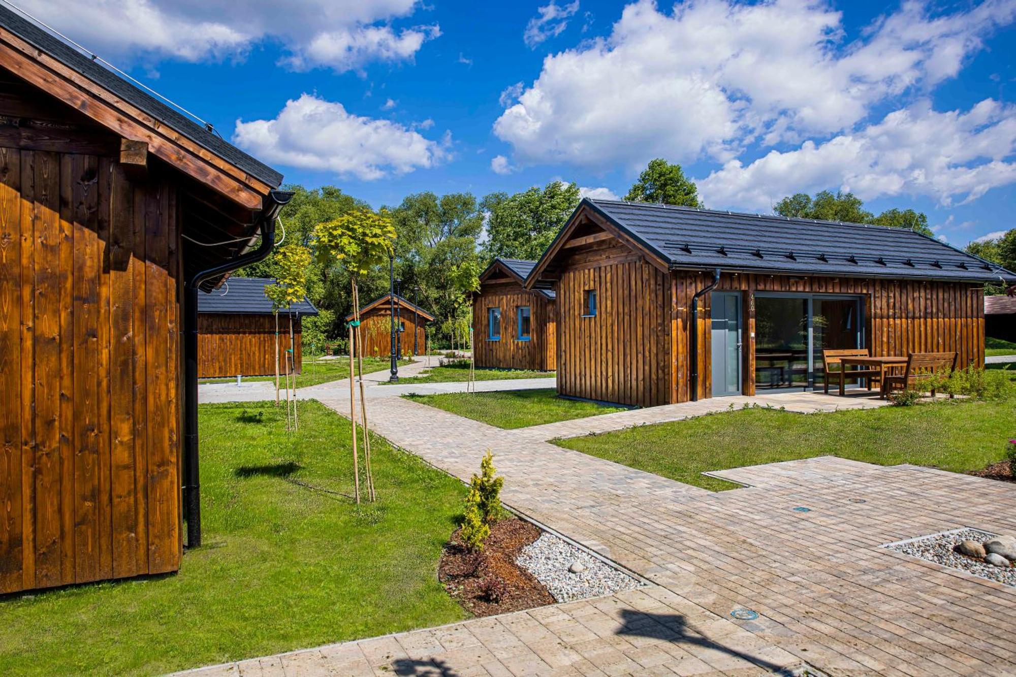 Holiday Village Tatralandia ลิฟตอฟสกีมิคูลาช ภายนอก รูปภาพ