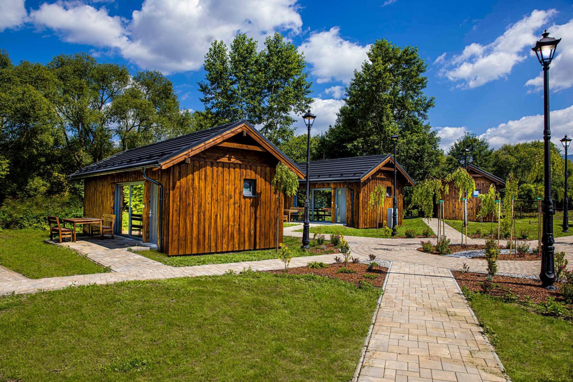 Holiday Village Tatralandia ลิฟตอฟสกีมิคูลาช ภายนอก รูปภาพ
