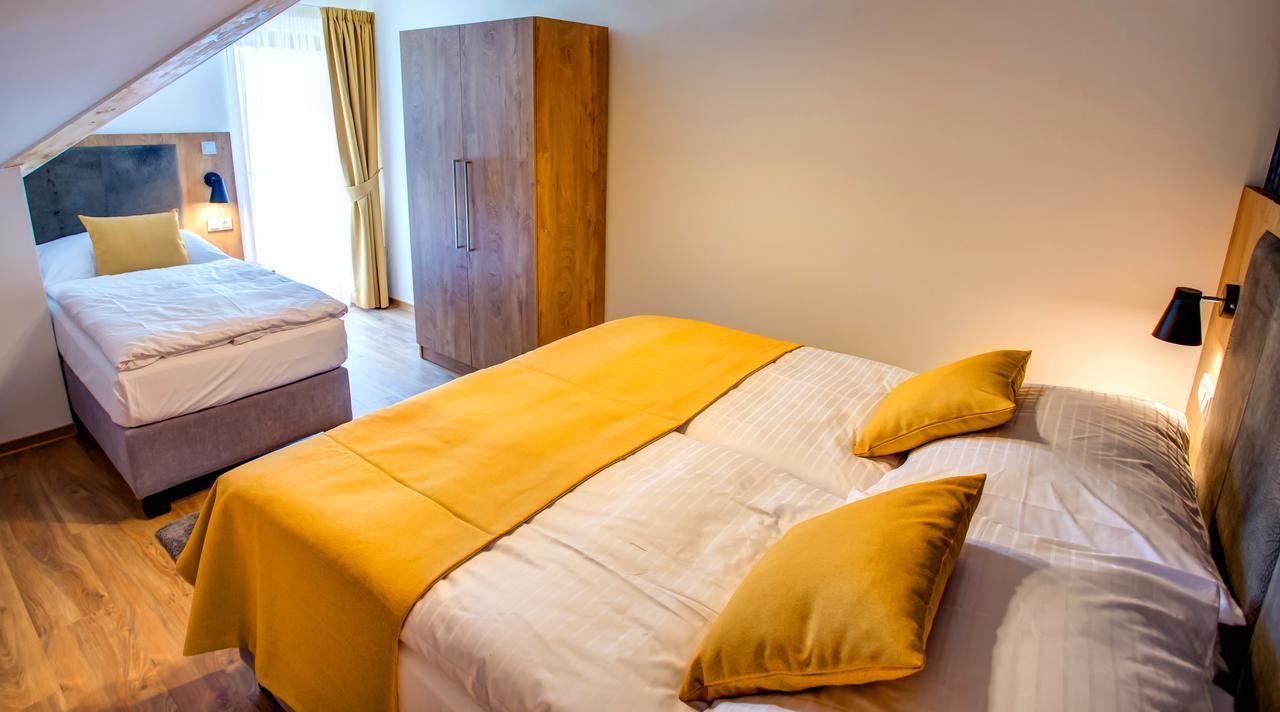 Holiday Village Tatralandia ลิฟตอฟสกีมิคูลาช ภายนอก รูปภาพ