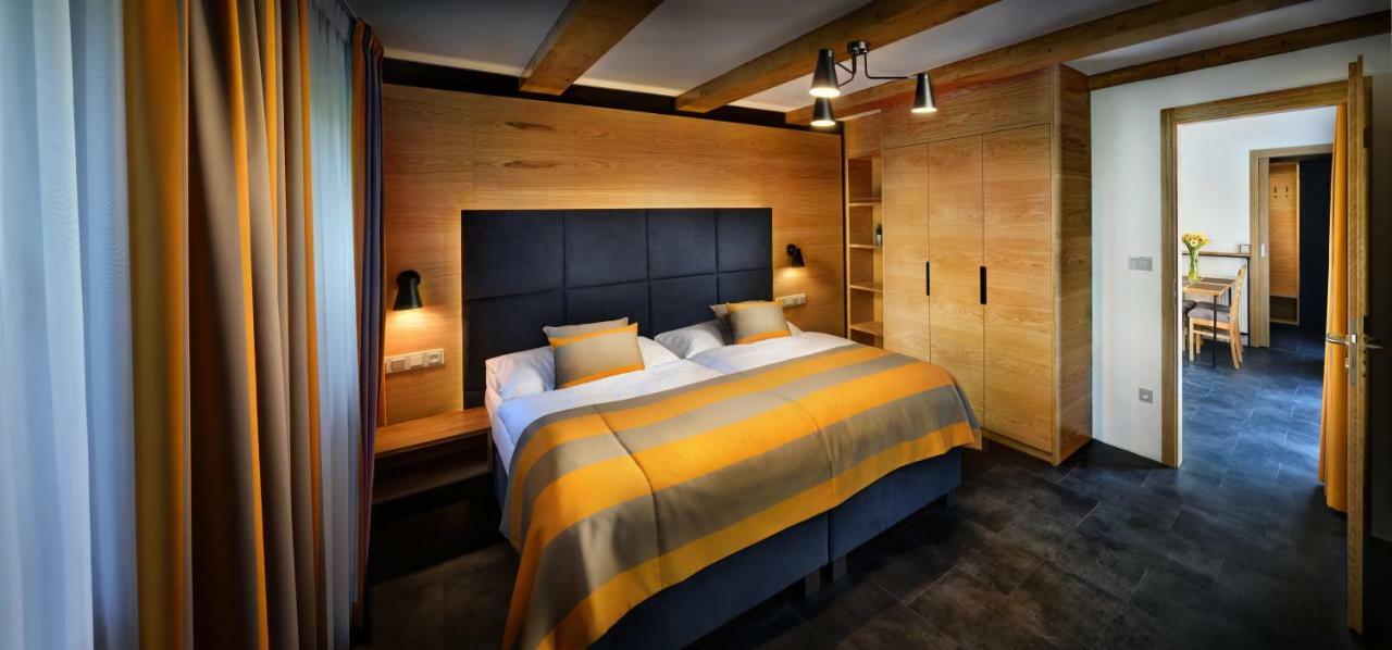 Holiday Village Tatralandia ลิฟตอฟสกีมิคูลาช ภายนอก รูปภาพ