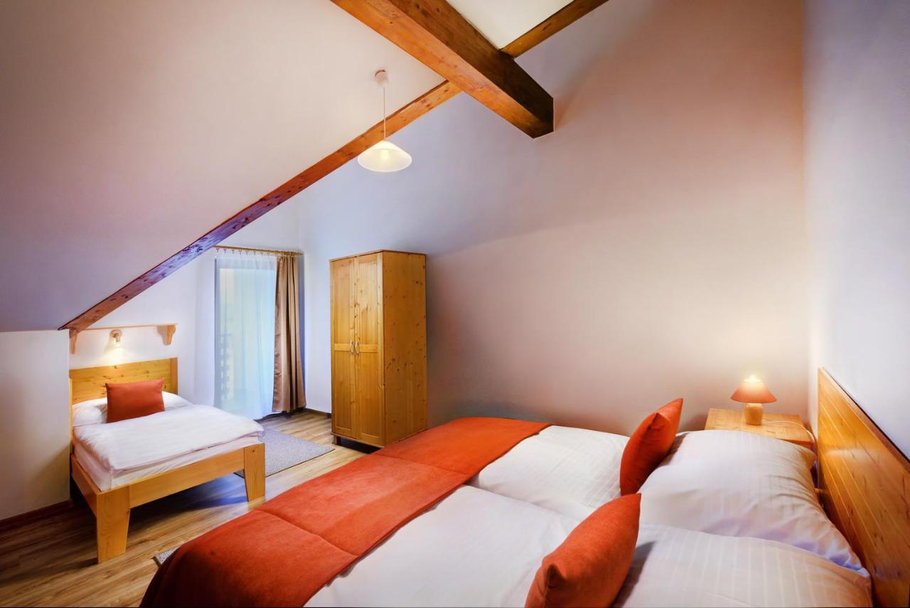 Holiday Village Tatralandia ลิฟตอฟสกีมิคูลาช ภายนอก รูปภาพ
