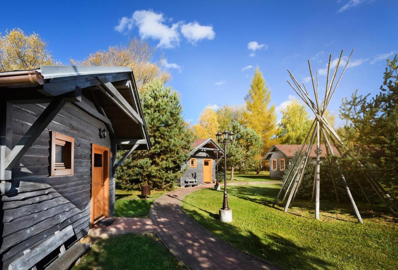 Holiday Village Tatralandia ลิฟตอฟสกีมิคูลาช ภายนอก รูปภาพ